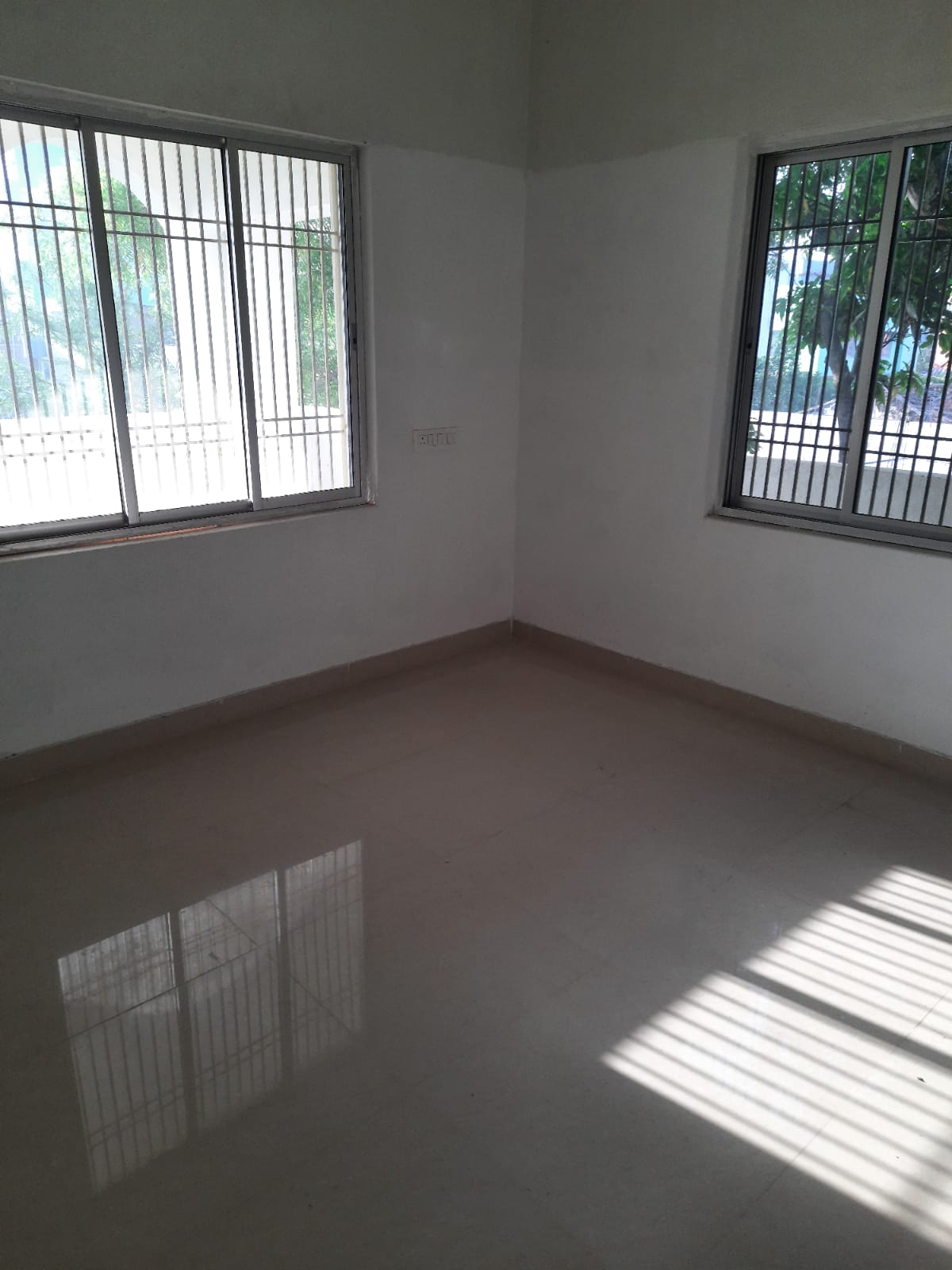1RK ( Newly Built Spacious Room with Western Bathroom & Kitchen )